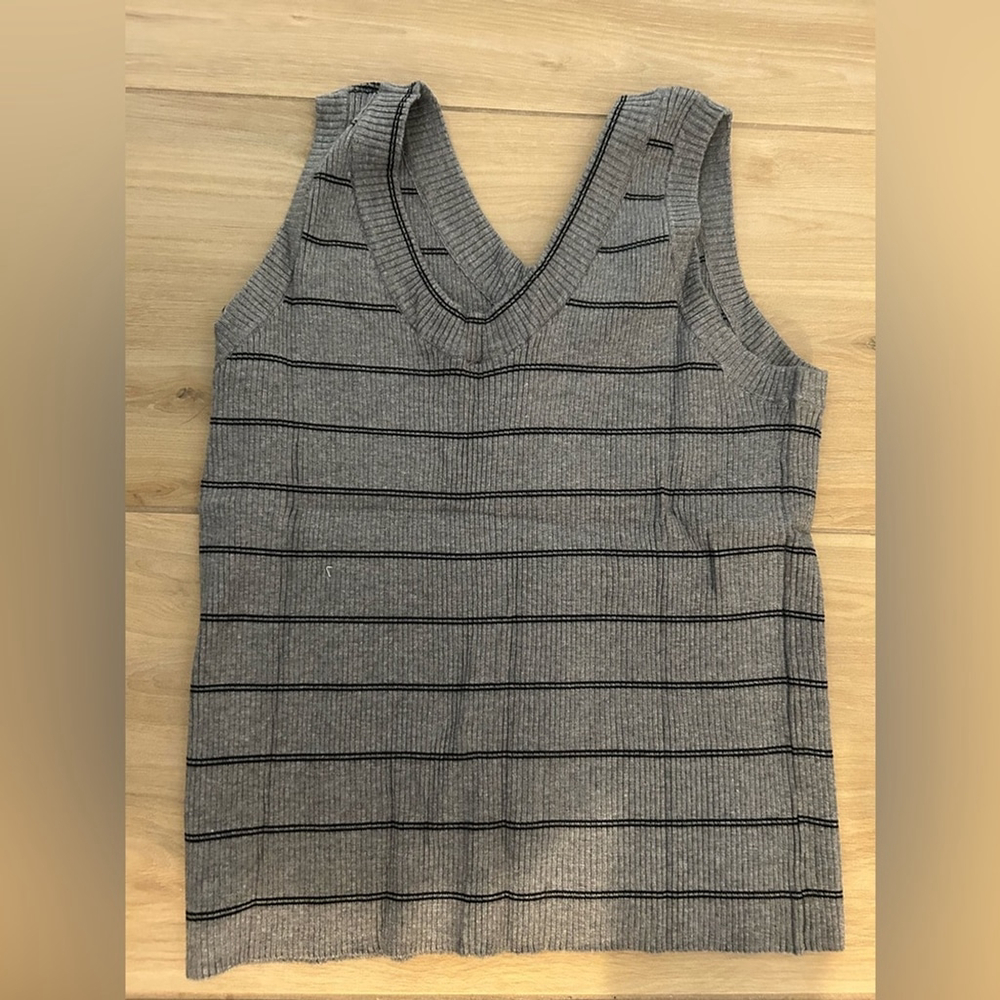 NEW Sleeveless Sweater Vest Slim Fitted Striped Knit Tank Top Ribbed Gray 2X